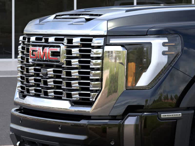 2025 GMC Sierra 3500HD Denali 4WD Crew Cab 159 13