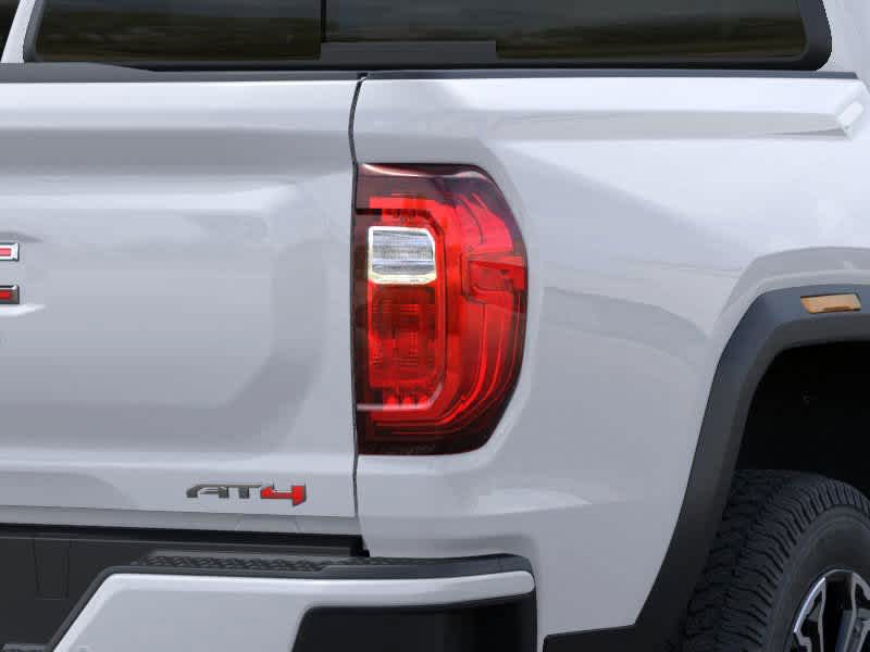 2024 GMC Canyon 4WD AT4 Crew Cab 12