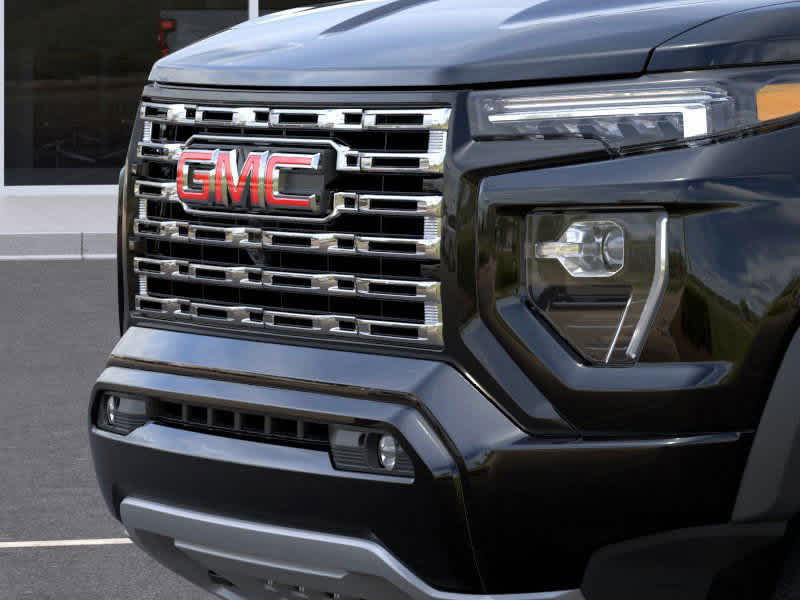 2024 GMC Canyon 4WD Denali Crew Cab 14