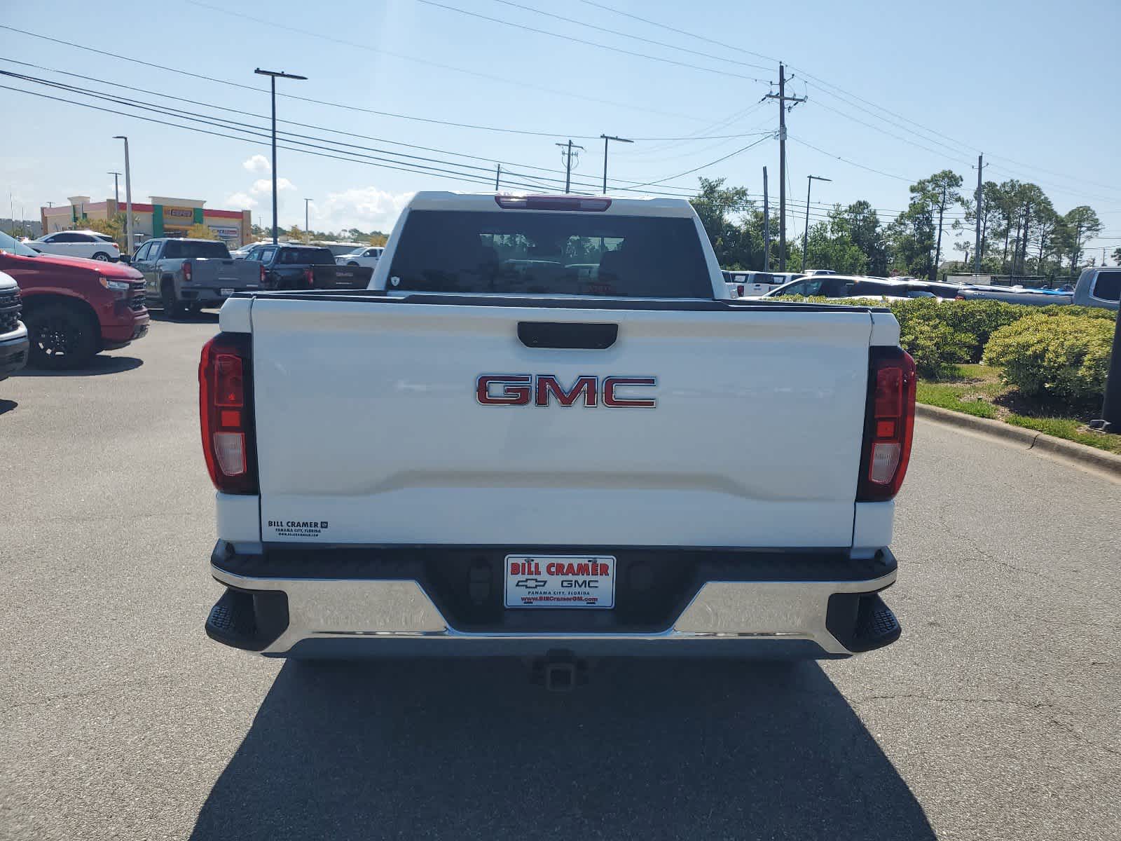 2022 GMC Sierra 1500 Pro 4WD Crew Cab 157 4