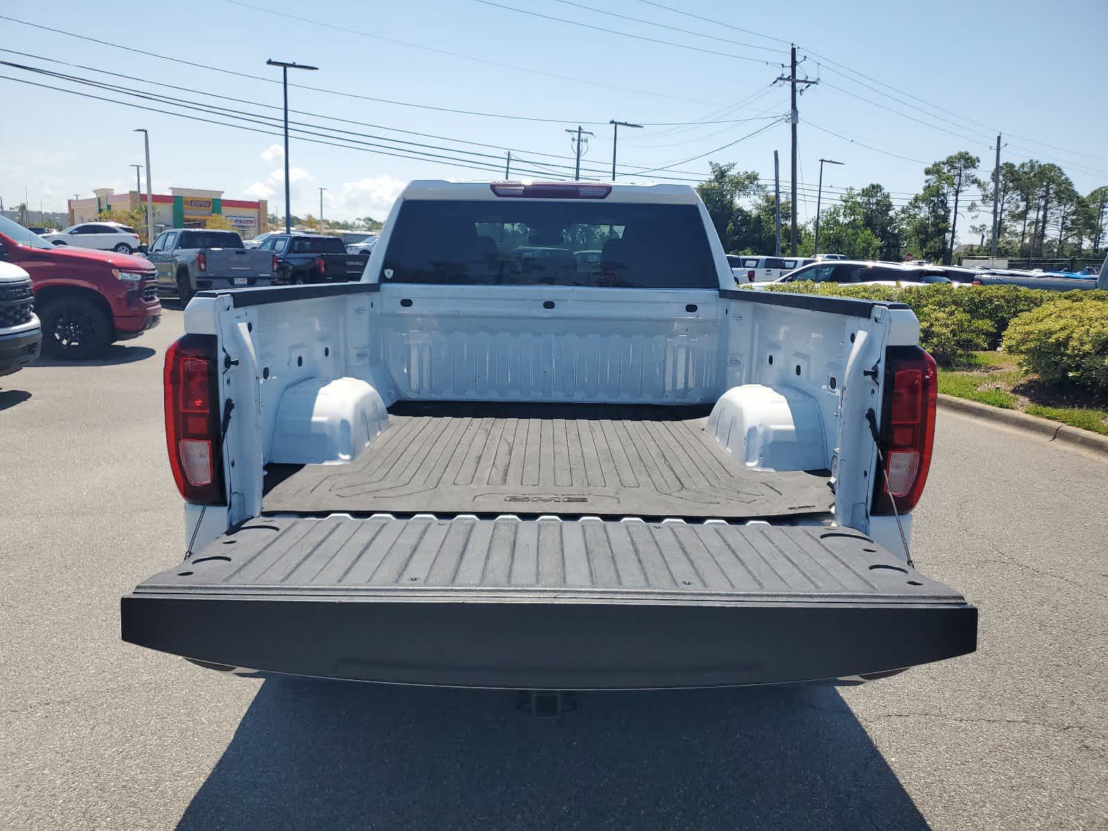 2022 GMC Sierra 1500 Pro 4WD Crew Cab 157 5