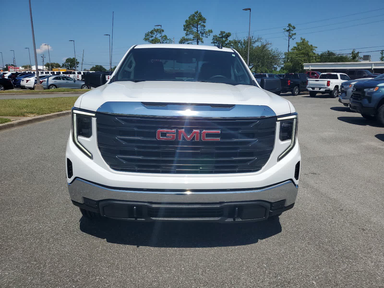 2022 GMC Sierra 1500 Pro 4WD Crew Cab 157 9