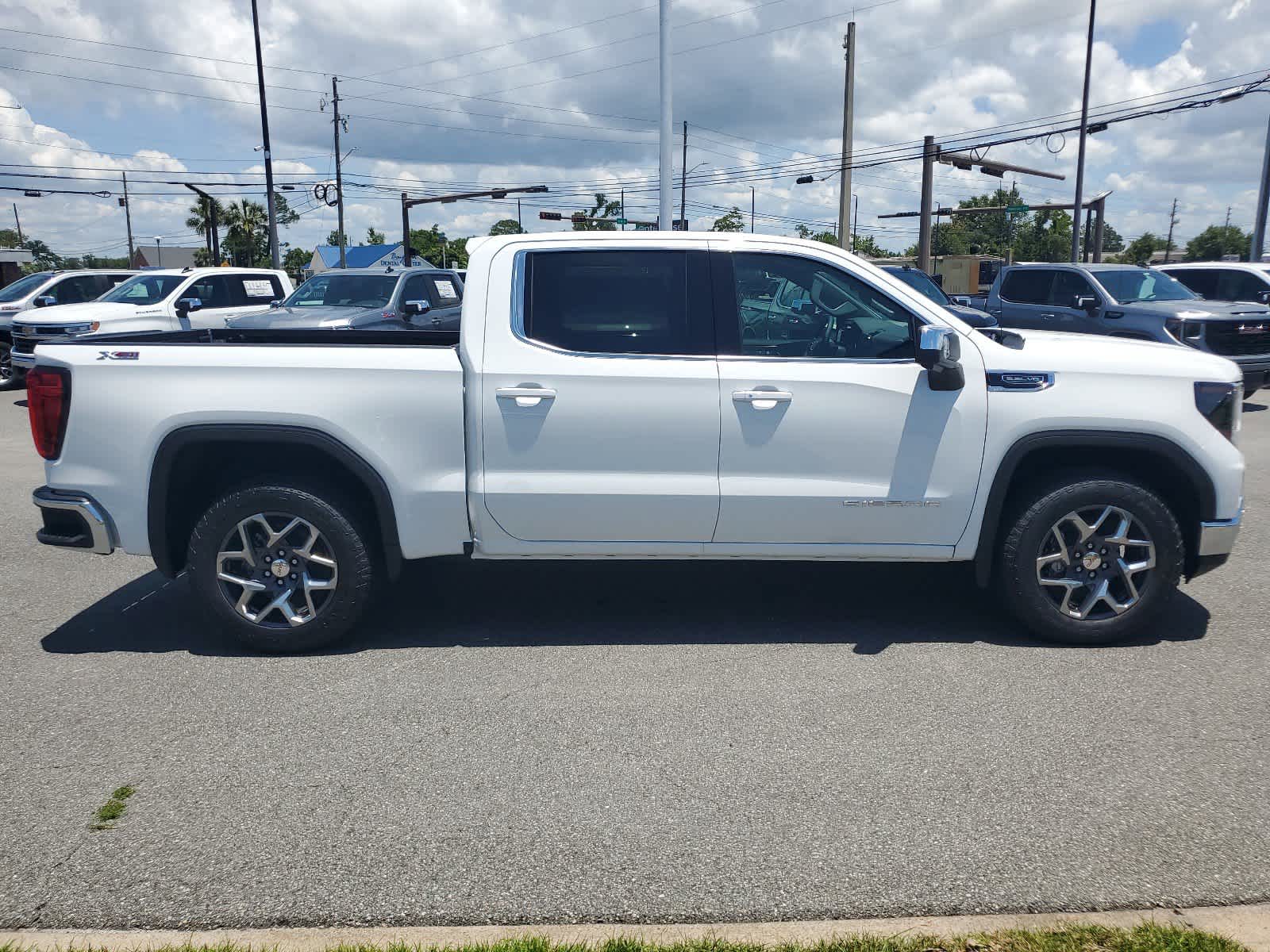 2024 GMC Sierra 1500 SLE 4WD Crew Cab 147 2