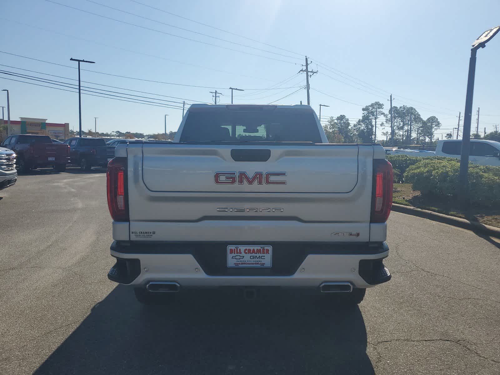 2022 GMC Sierra 1500 AT4 4WD Crew Cab 147 4