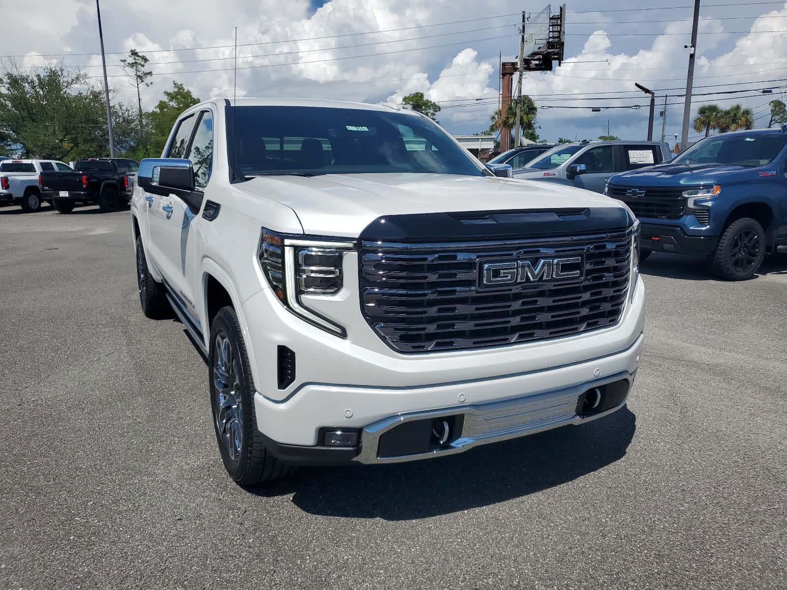 2025 GMC Sierra 1500 Denali Ultimate 4WD Crew Cab 147 25