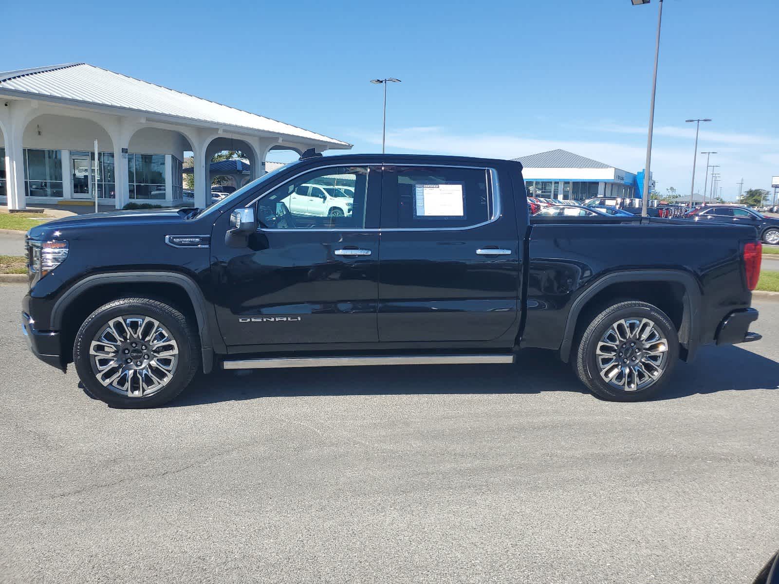 2023 GMC Sierra 1500 Denali Ultimate 4WD Crew Cab 147 2