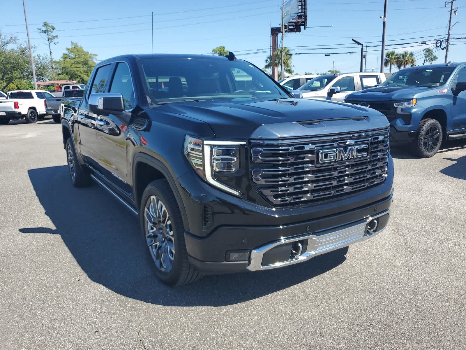 2023 GMC Sierra 1500 Denali Ultimate 4WD Crew Cab 147 8