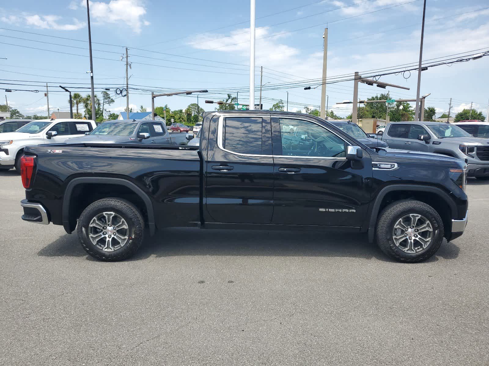 2024 GMC Sierra 1500 SLE 4WD Double Cab 147 2