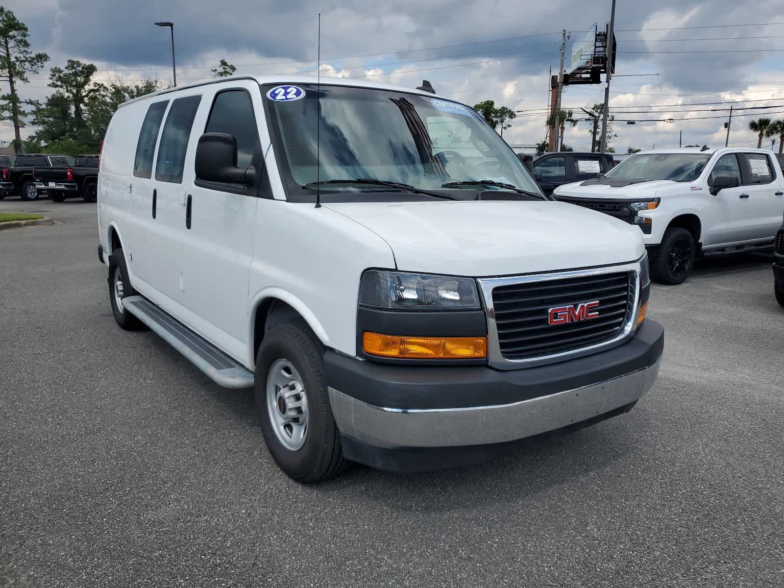 2022 GMC Savana RWD 2500 135 9