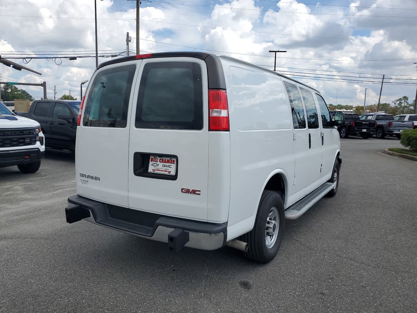 2022 GMC Savana RWD 2500 135 6