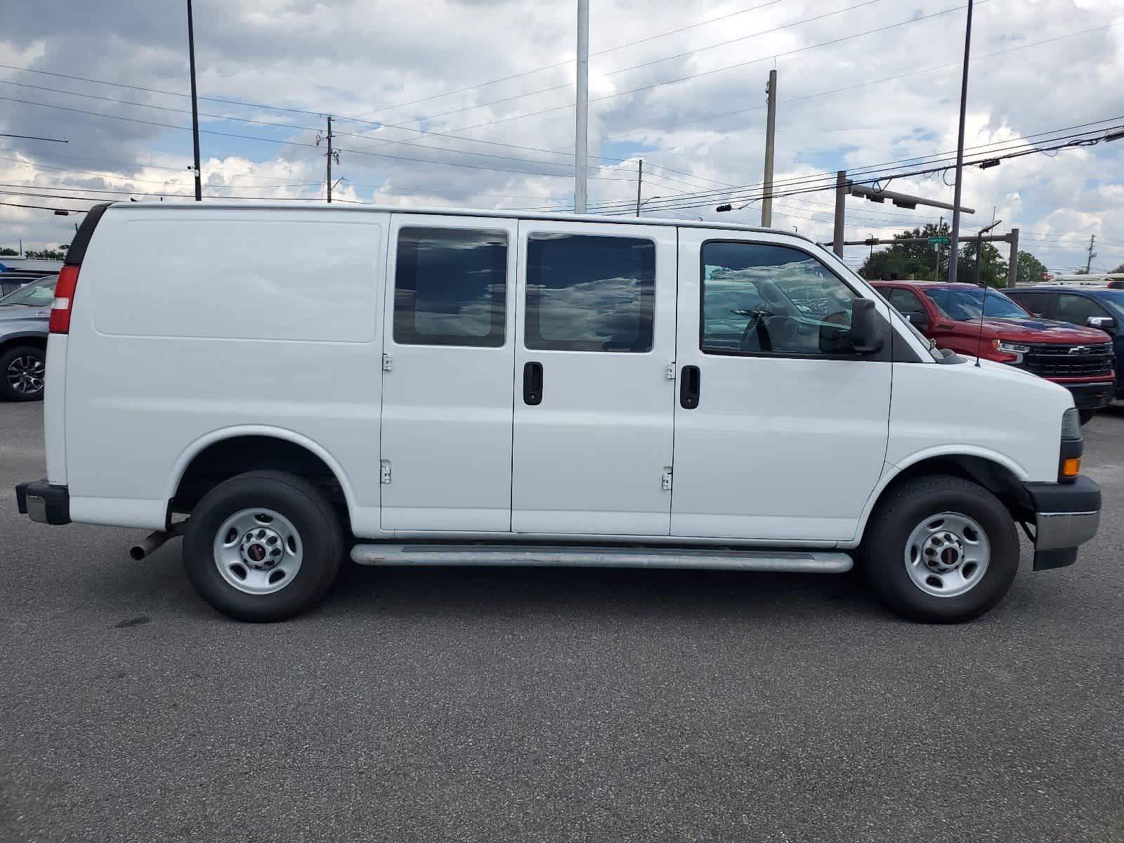 2022 GMC Savana RWD 2500 135 7