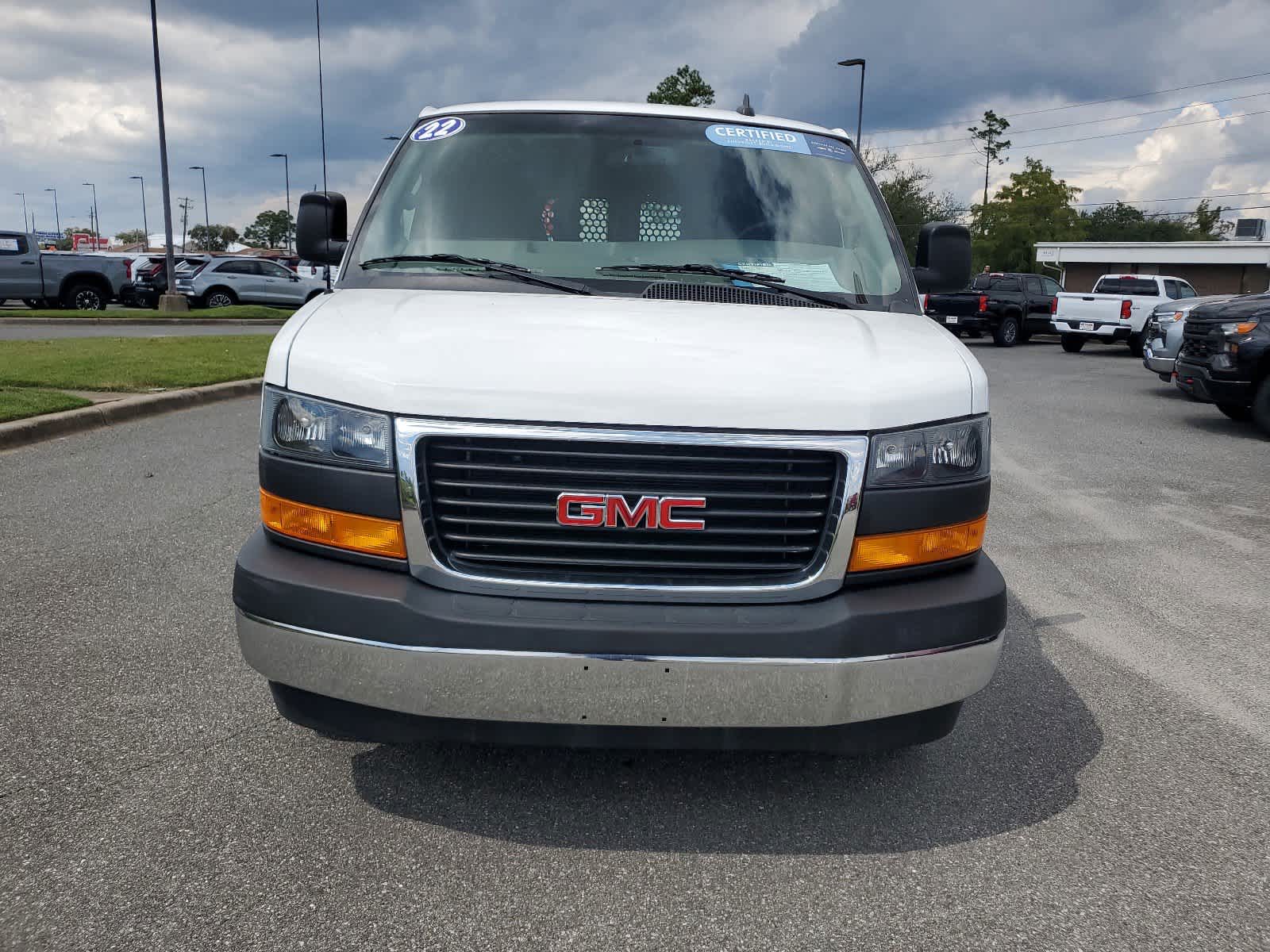 2022 GMC Savana RWD 2500 135 10