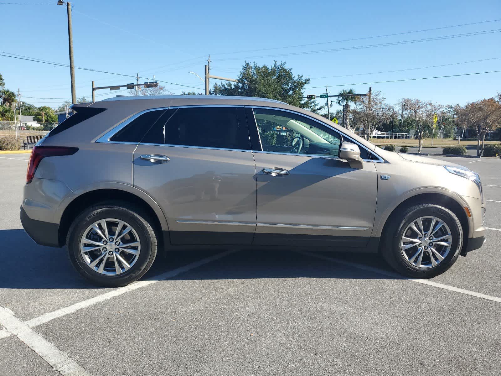 2022 Cadillac XT5 AWD Premium Luxury 6