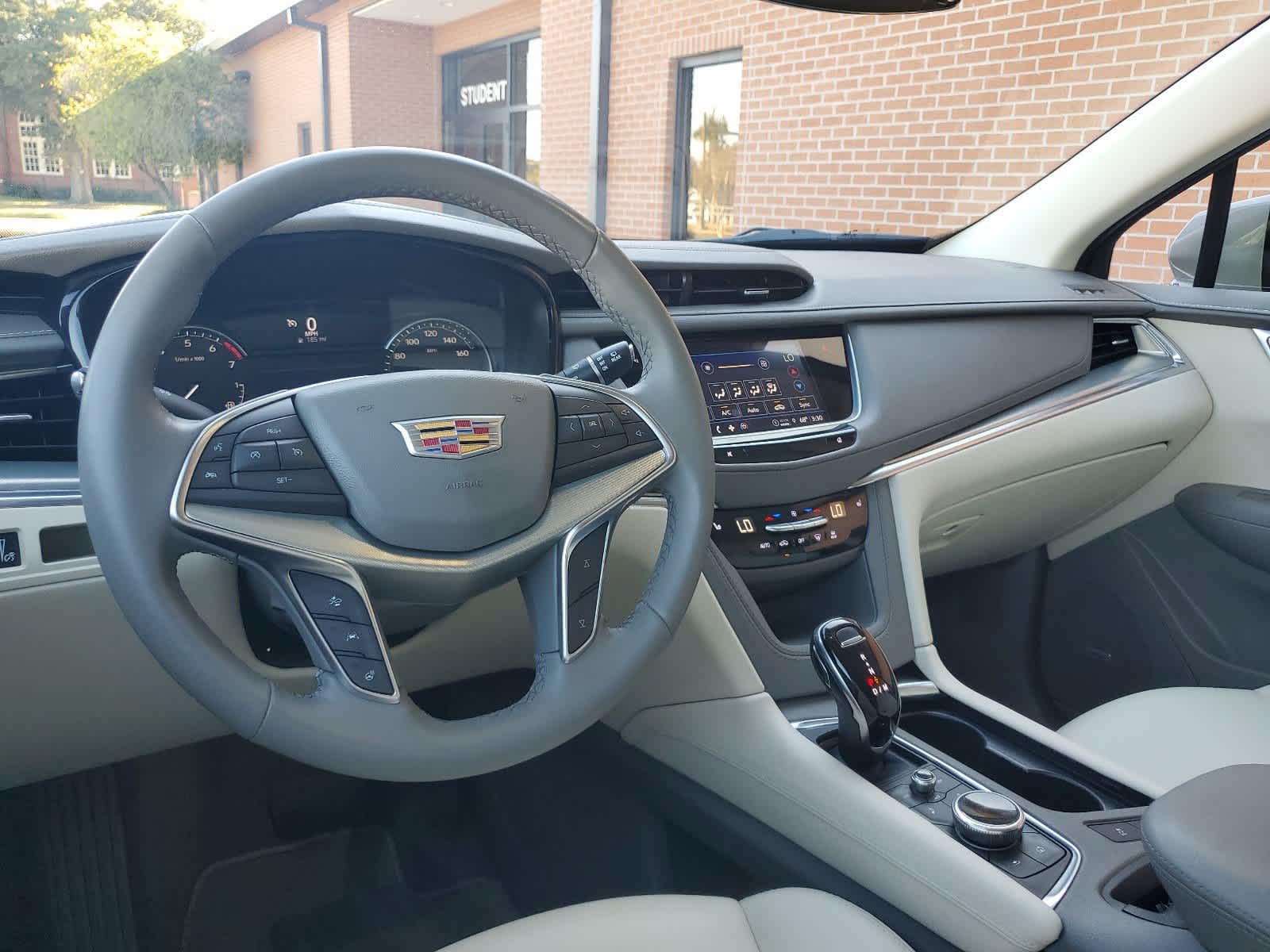 2022 Cadillac XT5 AWD Premium Luxury 16