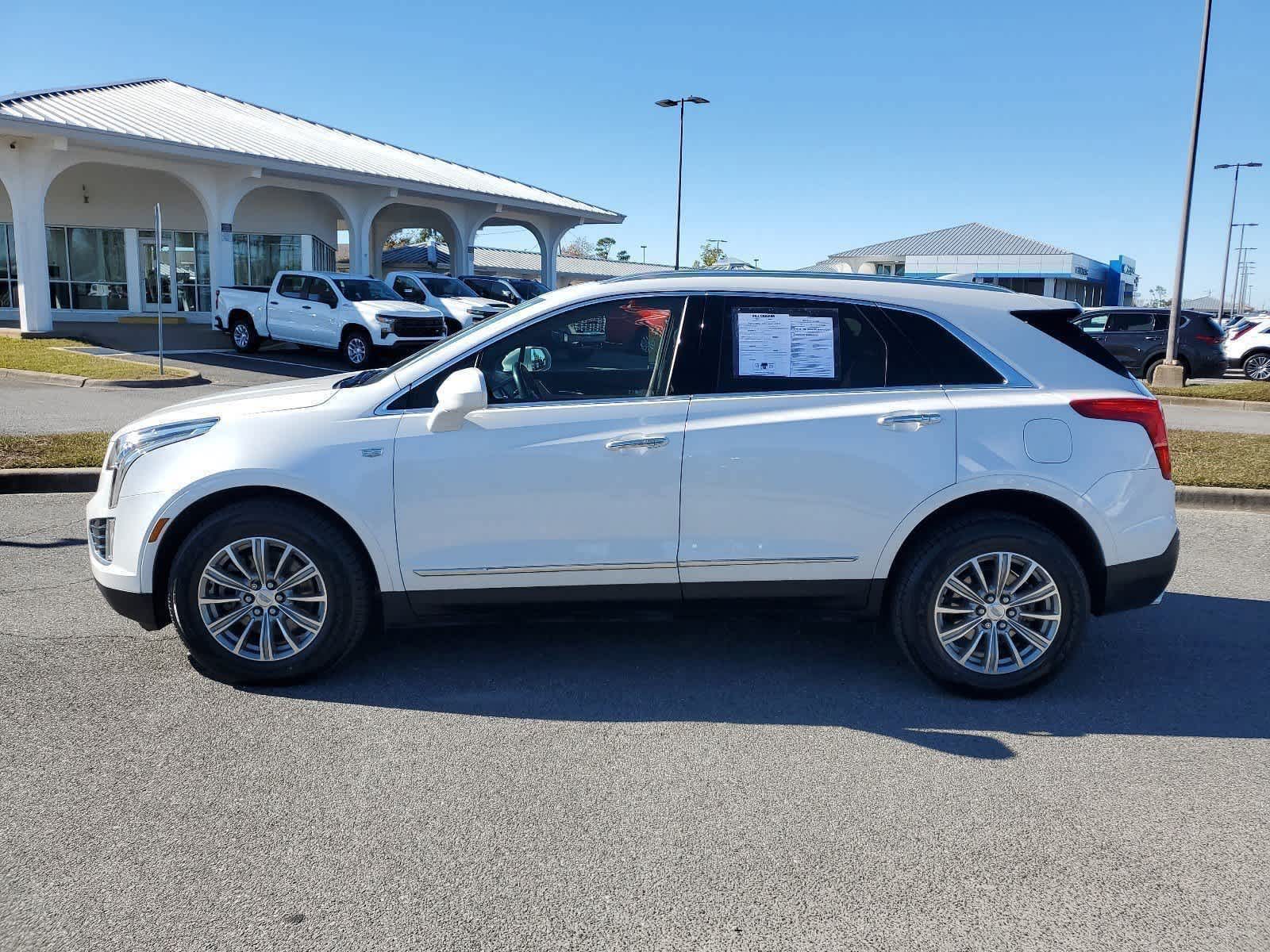 2018 Cadillac XT5 Luxury AWD 2