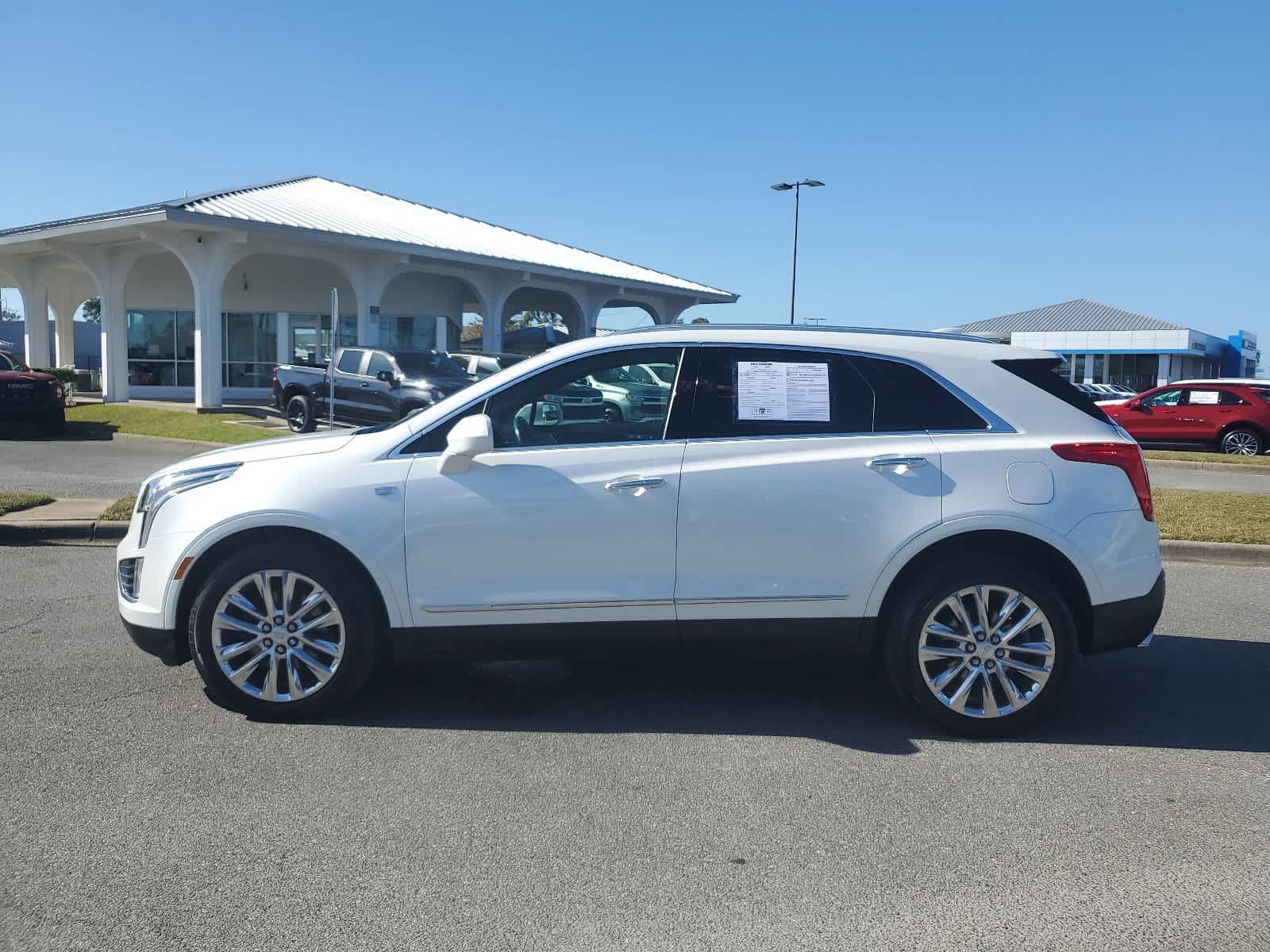 2019 Cadillac XT5 Luxury AWD 2