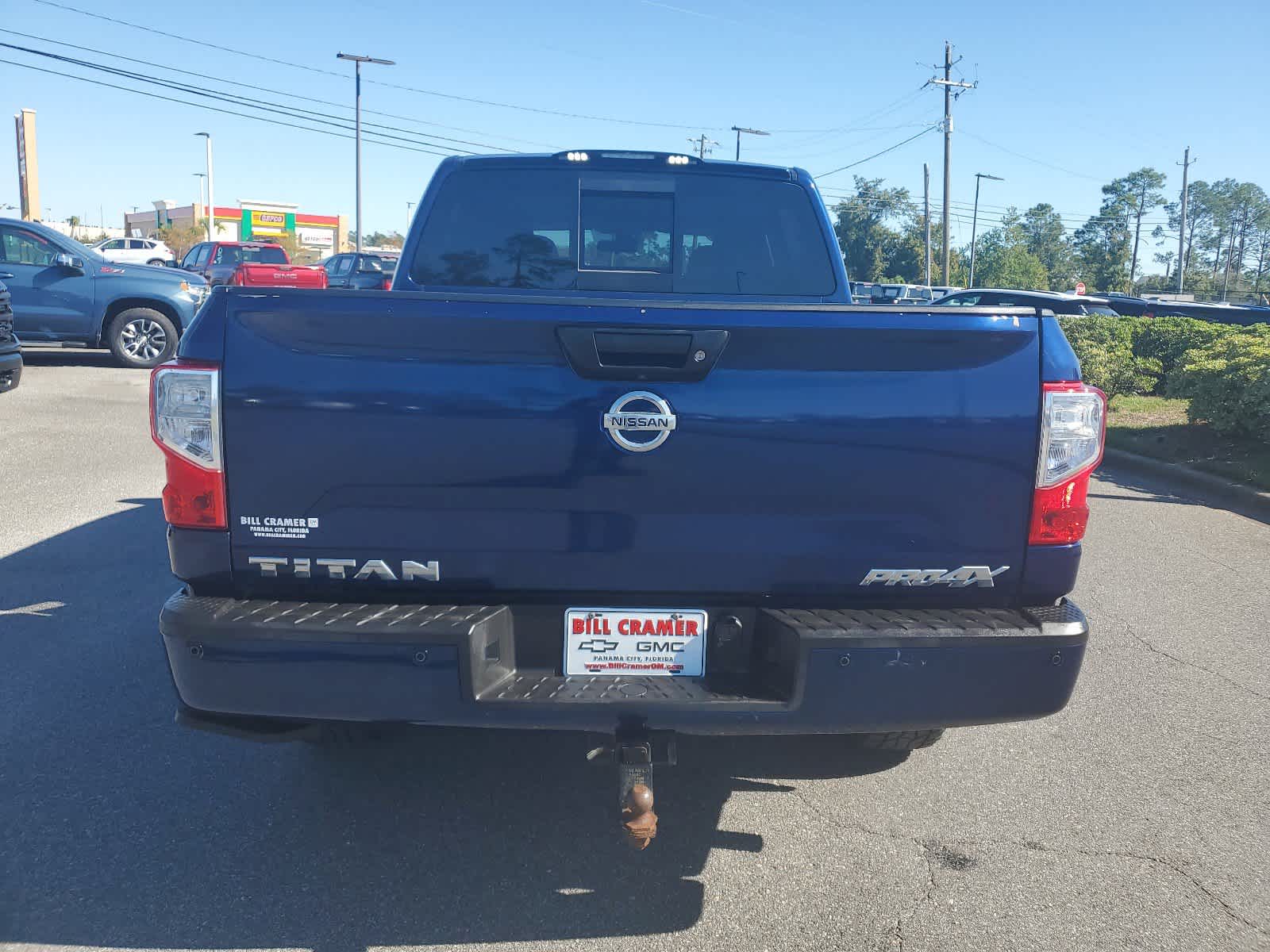 2017 Nissan Titan PRO-4X 4x4 Crew Cab 4