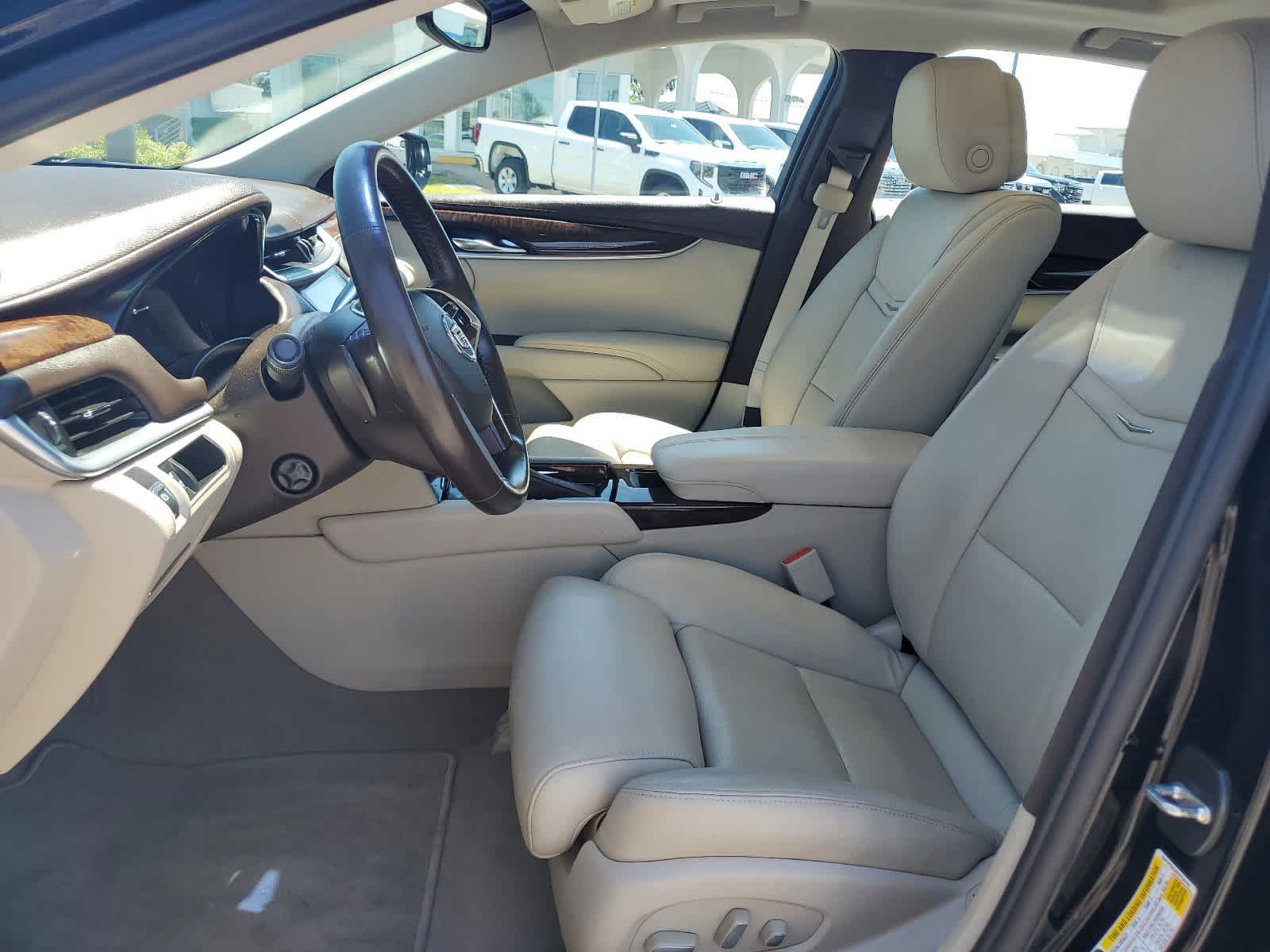 2013 Cadillac XTS Luxury 13