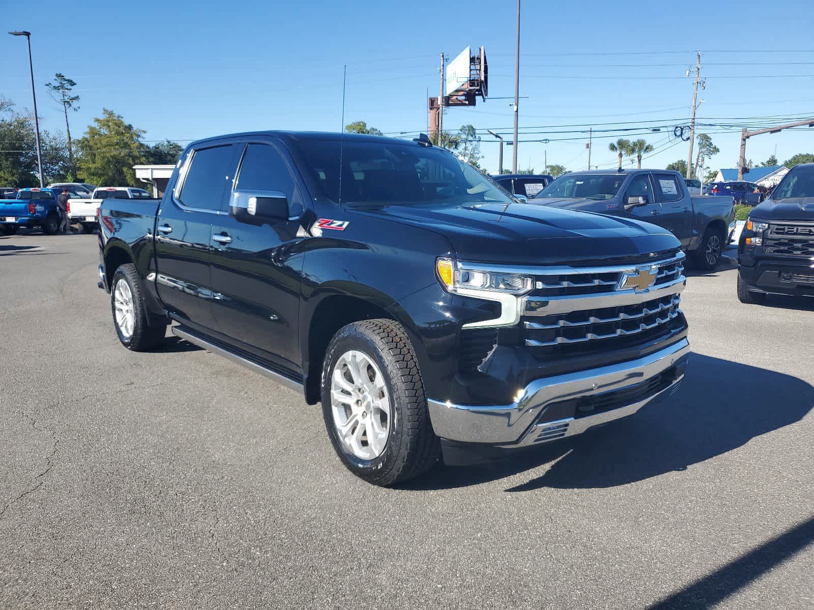 2022 Chevrolet Silverado 1500 LTZ 4WD Crew Cab 147 8