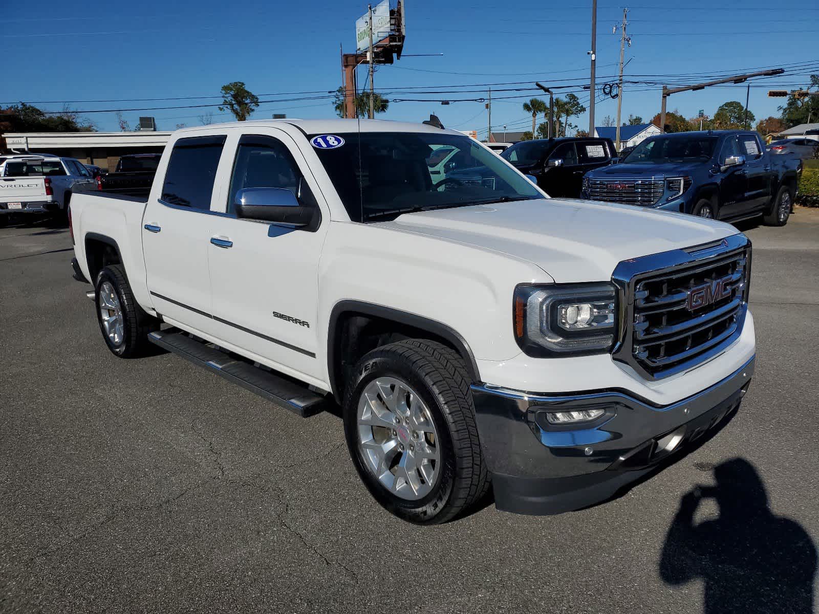 2018 GMC Sierra 1500 SLT 2WD Crew Cab 143.5 8