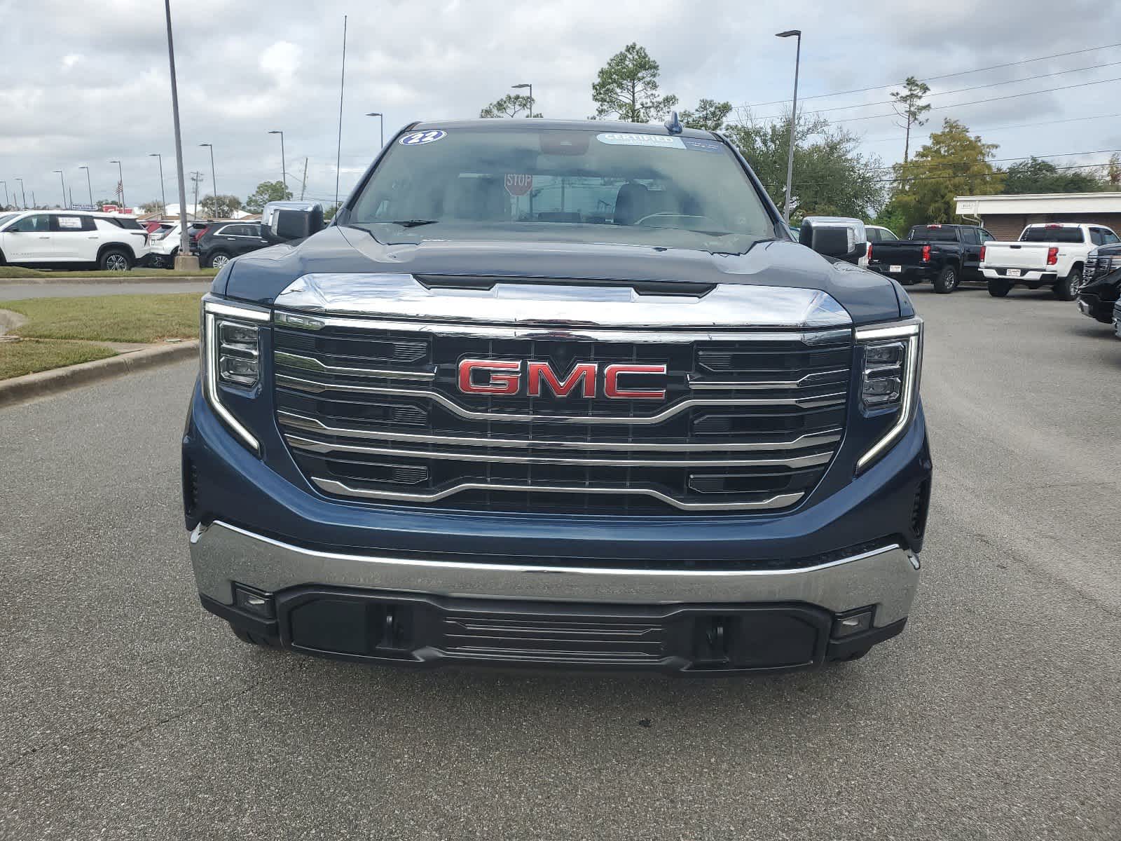 2022 GMC Sierra 1500 SLT 2WD Crew Cab 147 9