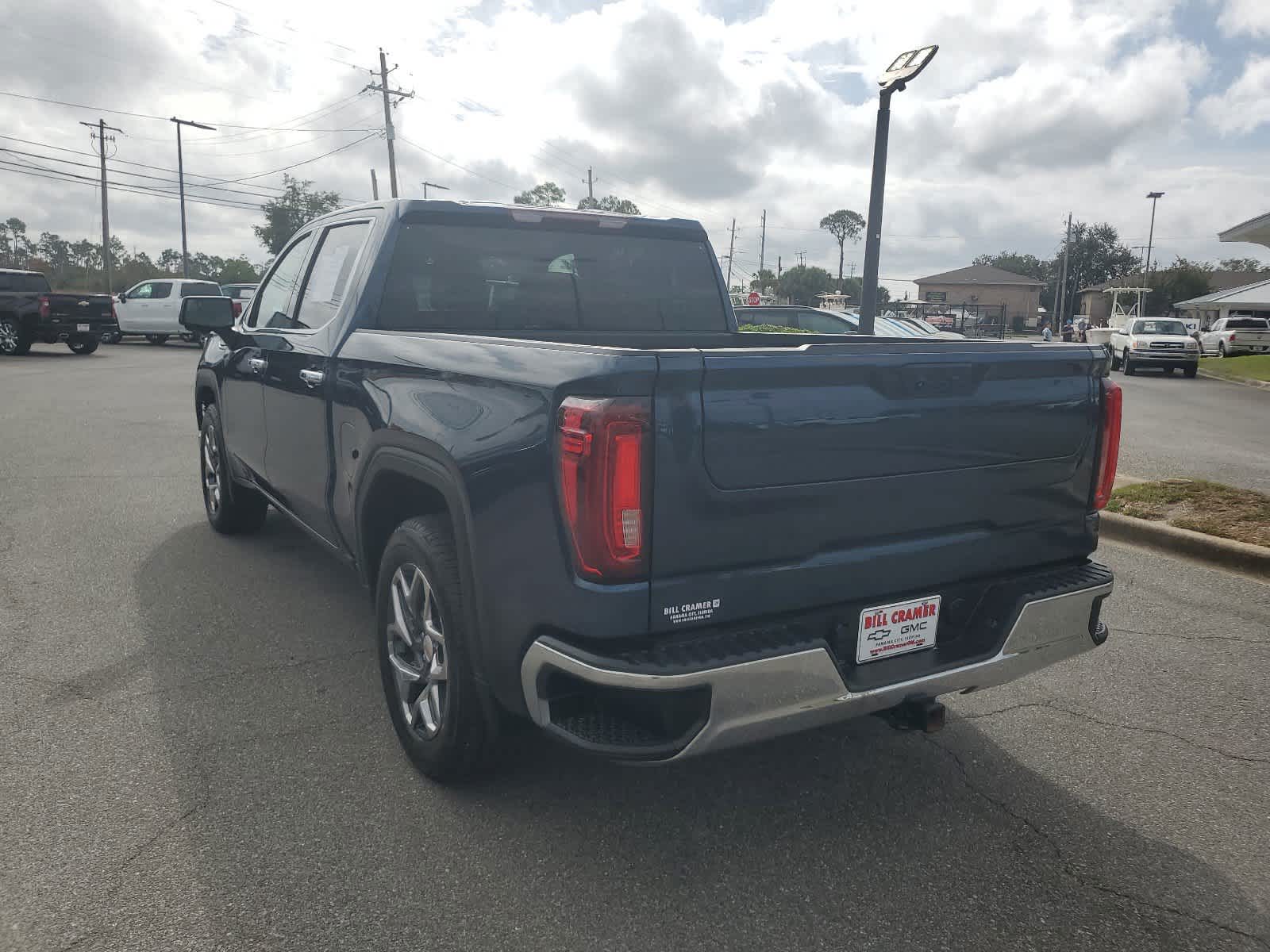 2022 GMC Sierra 1500 SLT 2WD Crew Cab 147 3