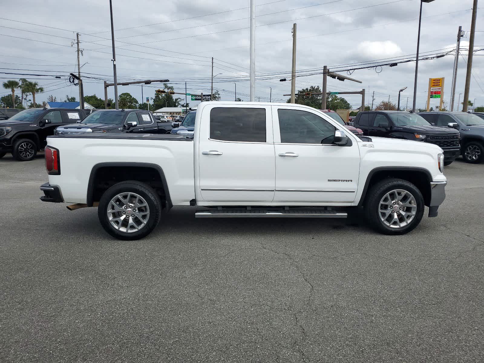 2018 GMC Sierra 1500 SLT 4WD Crew Cab 143.5 7