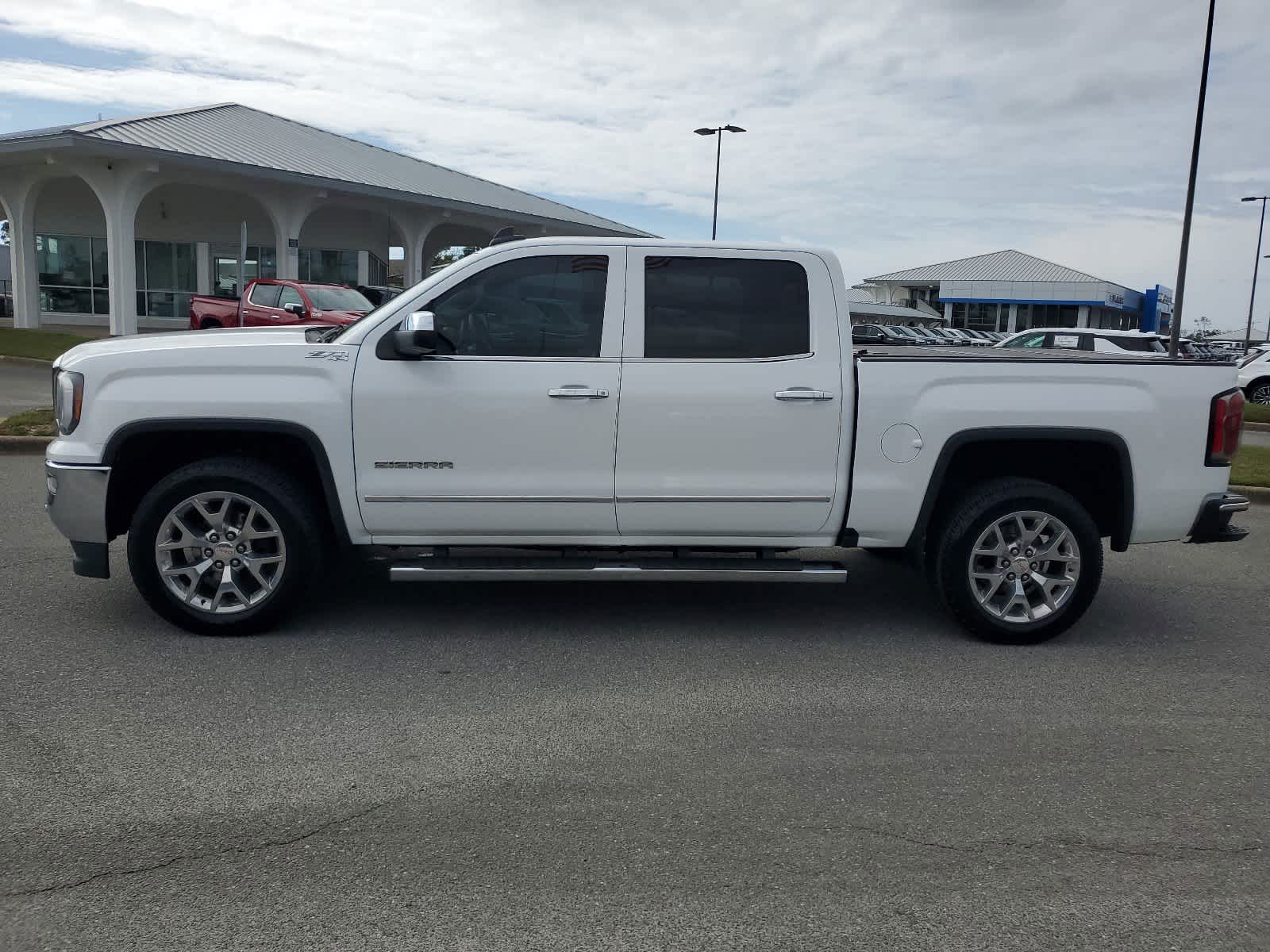 2018 GMC Sierra 1500 SLT 4WD Crew Cab 143.5 2