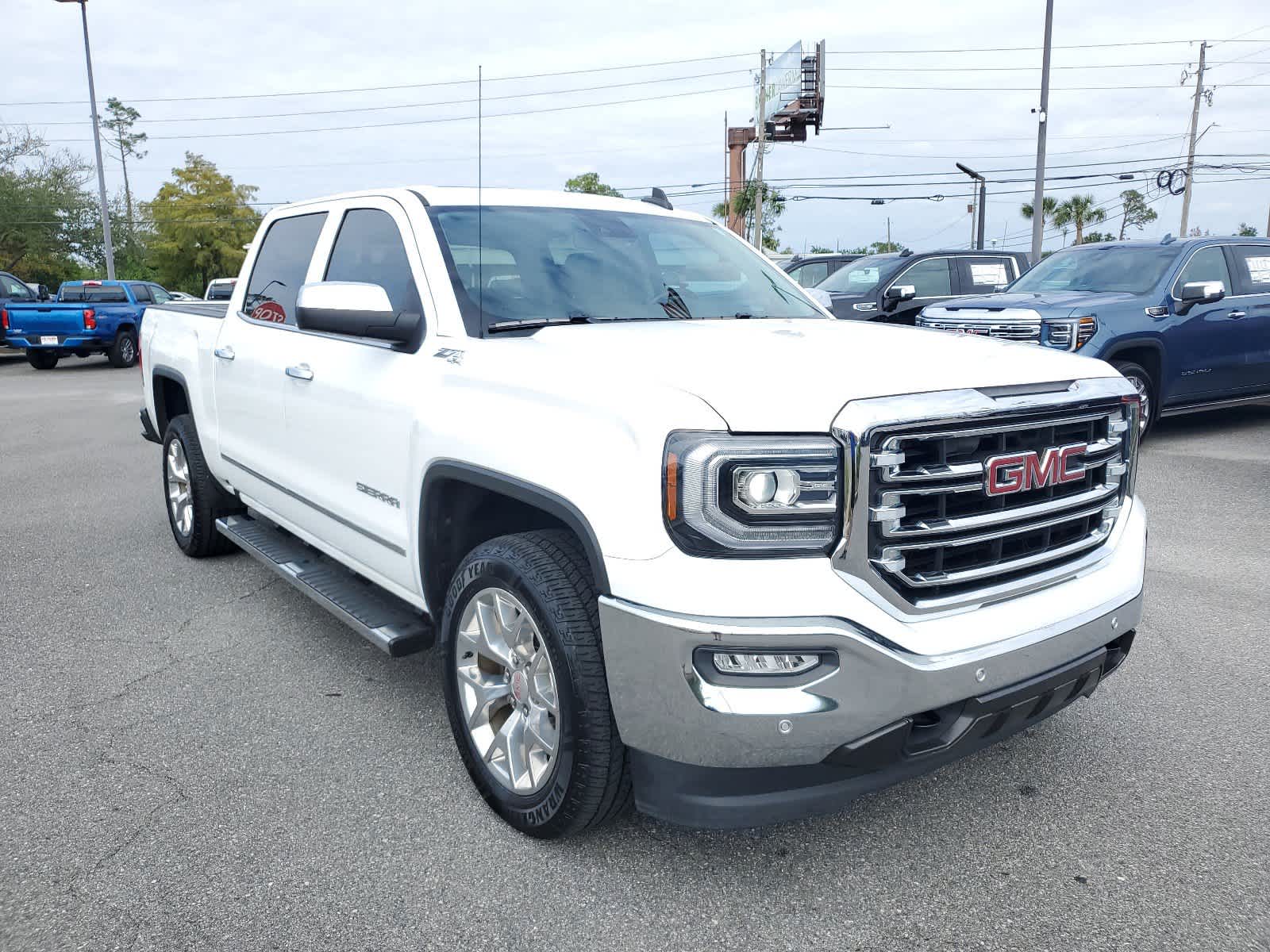 2018 GMC Sierra 1500 SLT 4WD Crew Cab 143.5 8