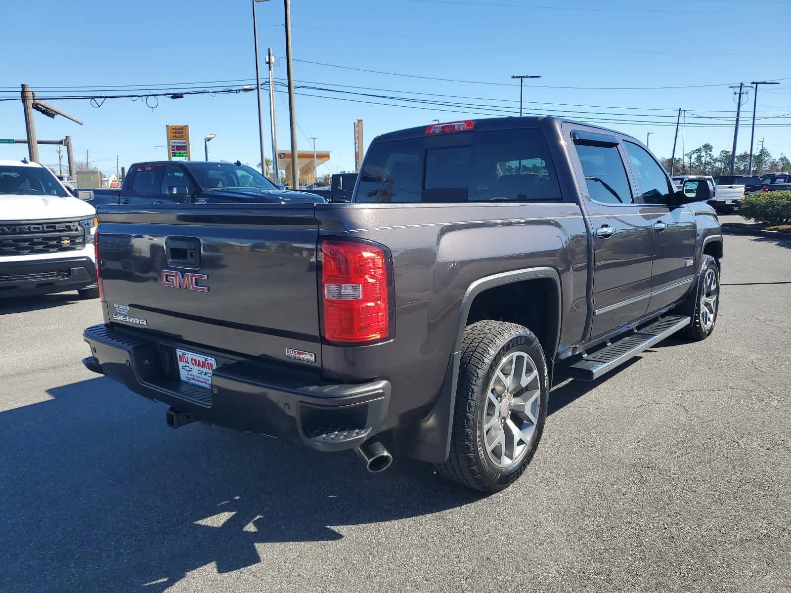 2015 GMC Sierra 1500 SLT 4WD Crew Cab 143.5 6