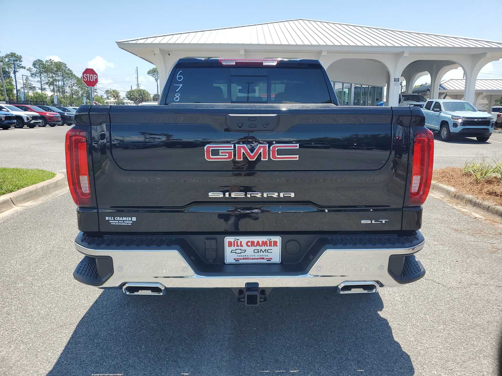 View vehicle photo 4