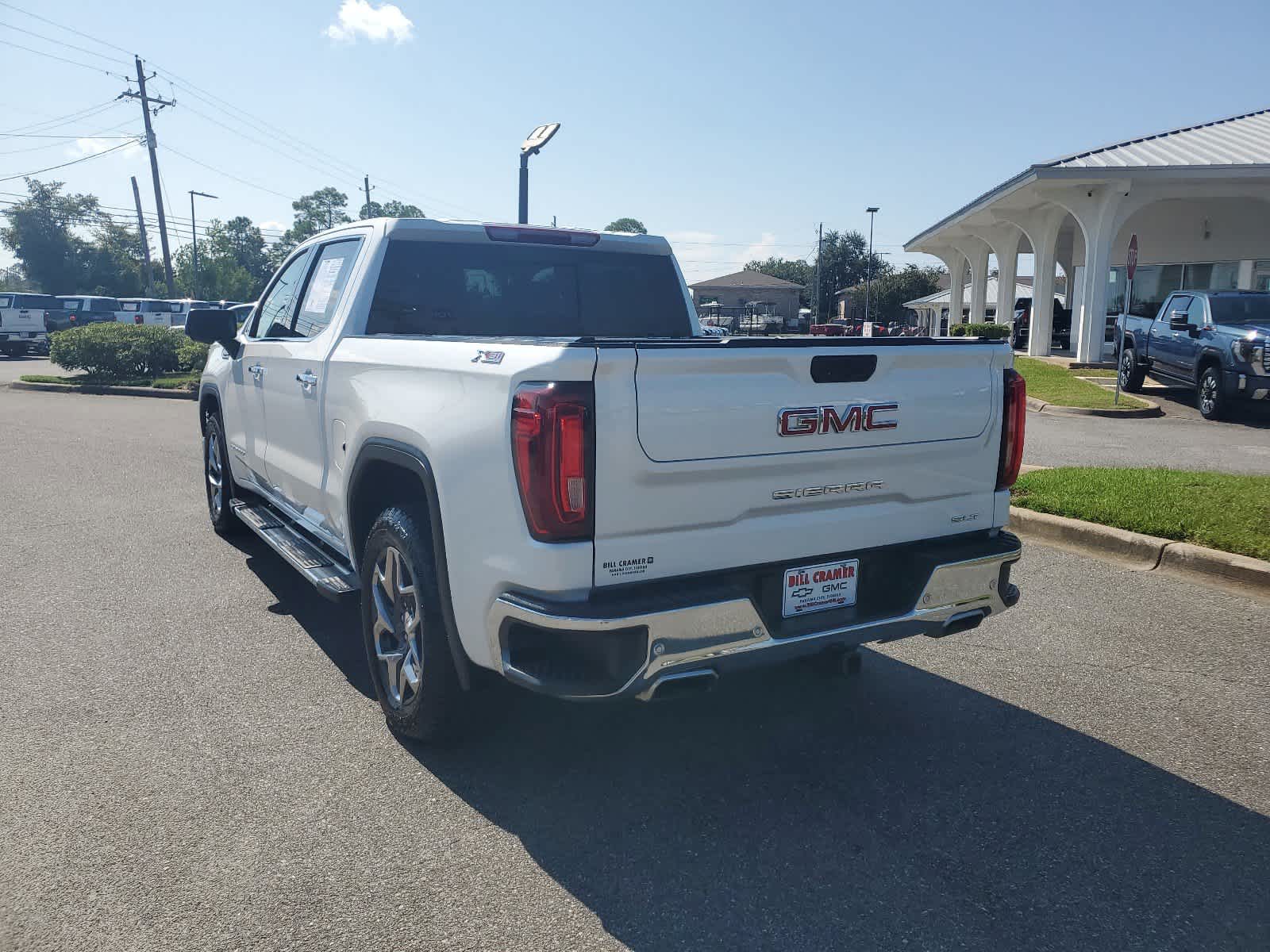 2022 GMC Sierra 1500 SLT 4WD Crew Cab 147 3