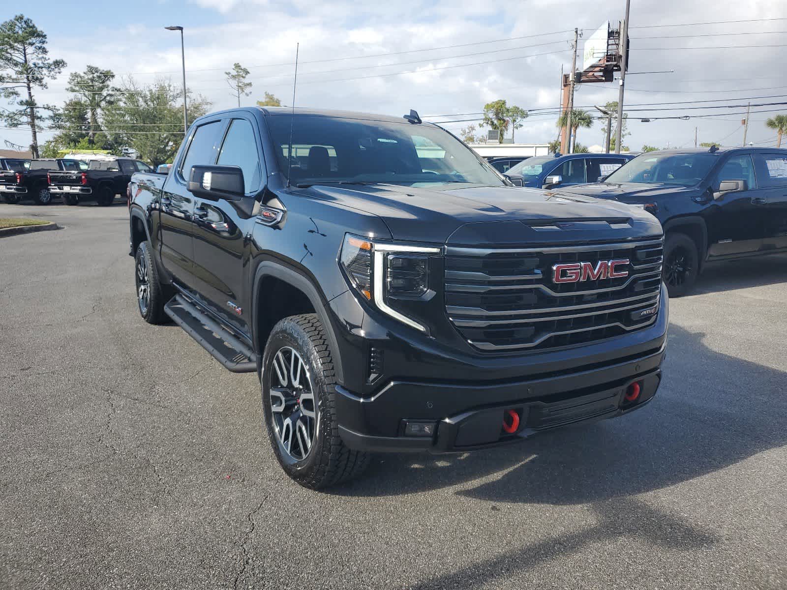 2025 GMC Sierra 1500 AT4 4WD Crew Cab 147 25