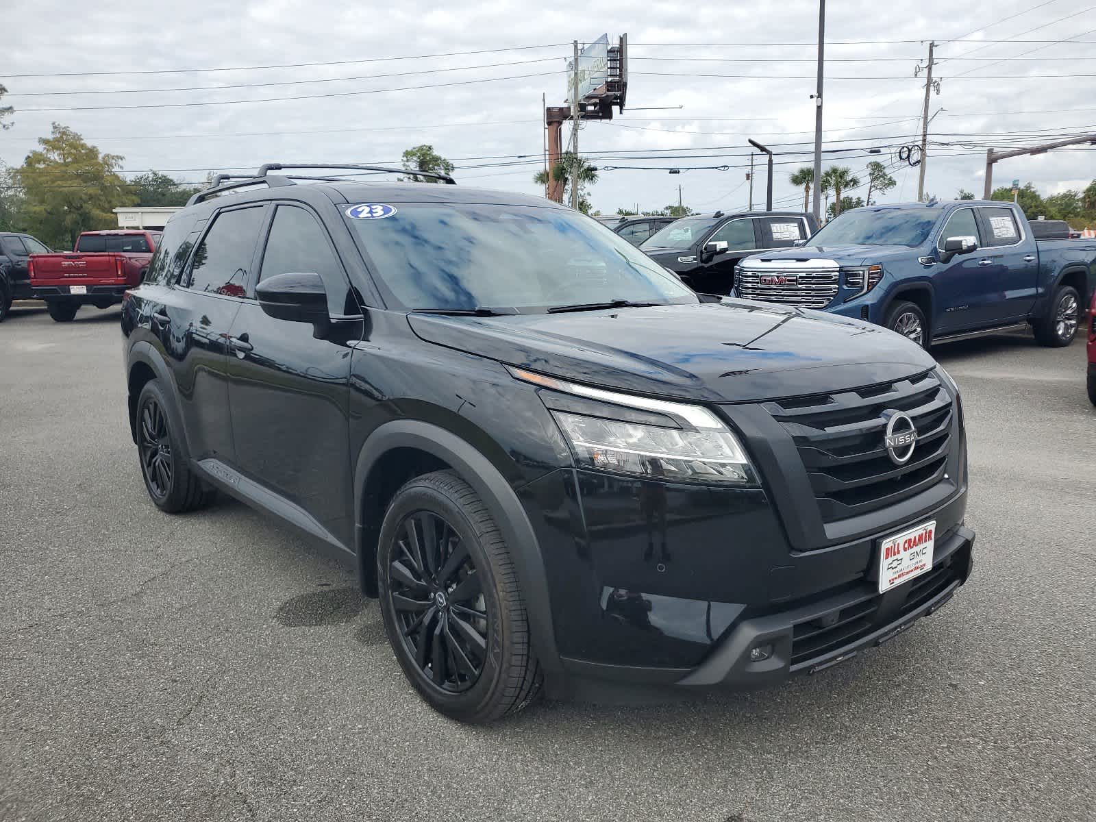 2023 Nissan Pathfinder Platinum 8