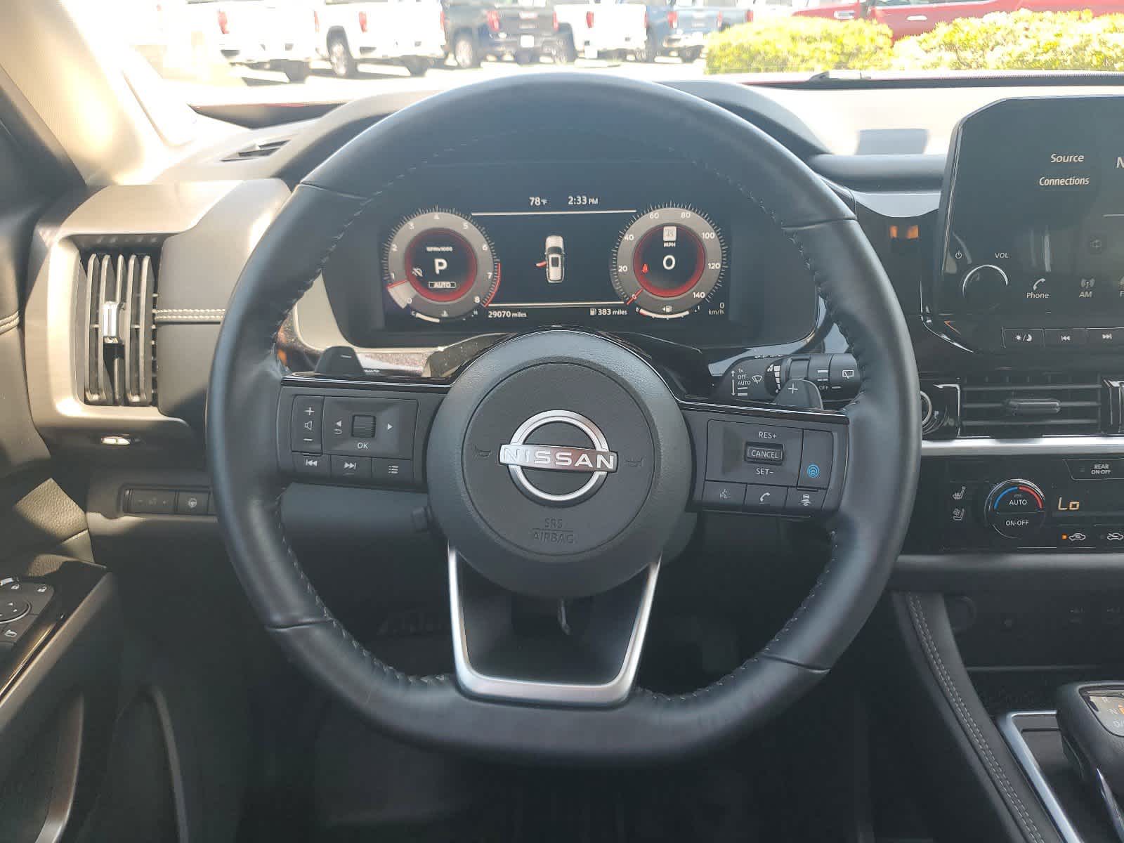 2022 Nissan Pathfinder Platinum 11