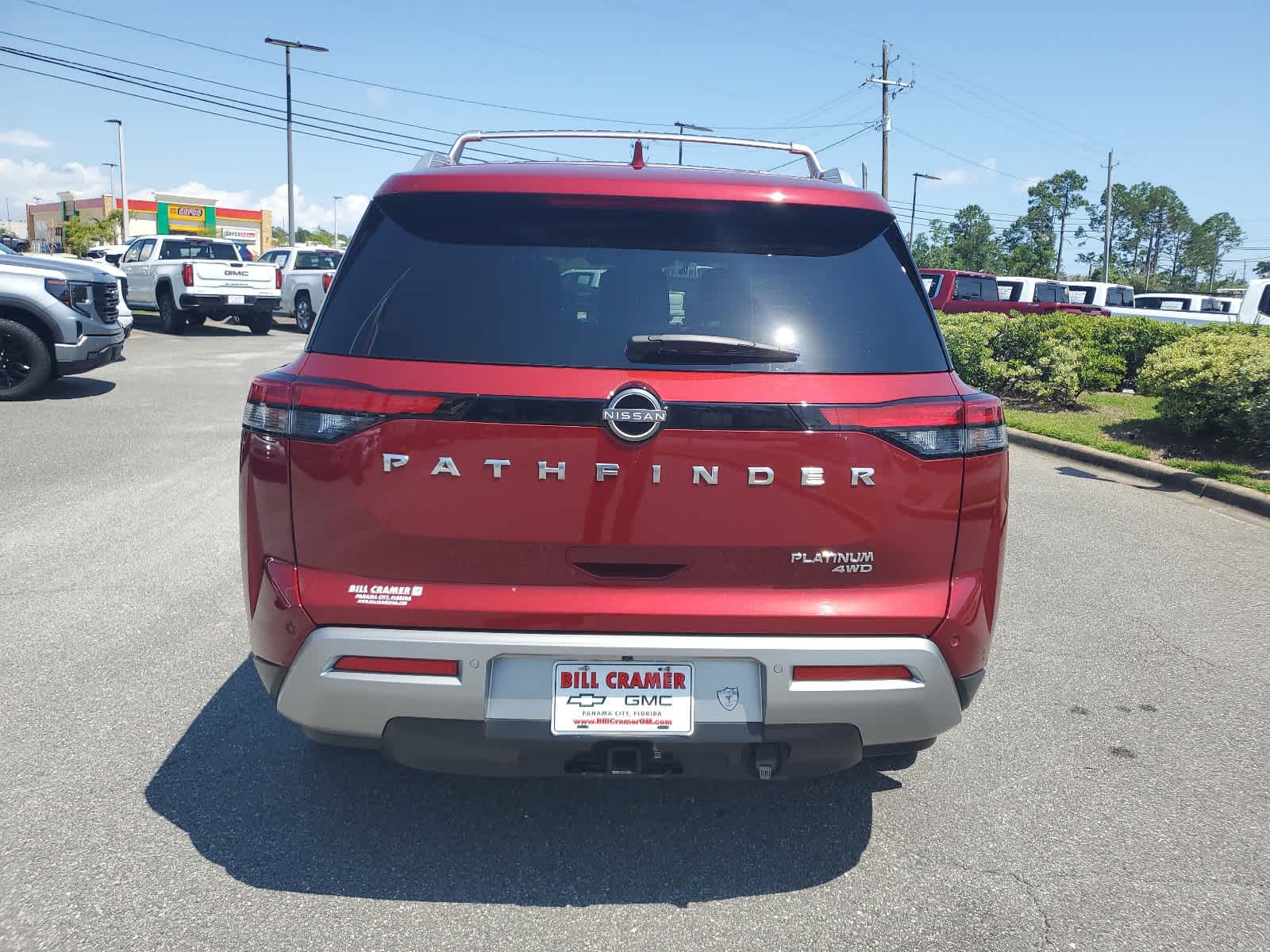 2022 Nissan Pathfinder Platinum 4