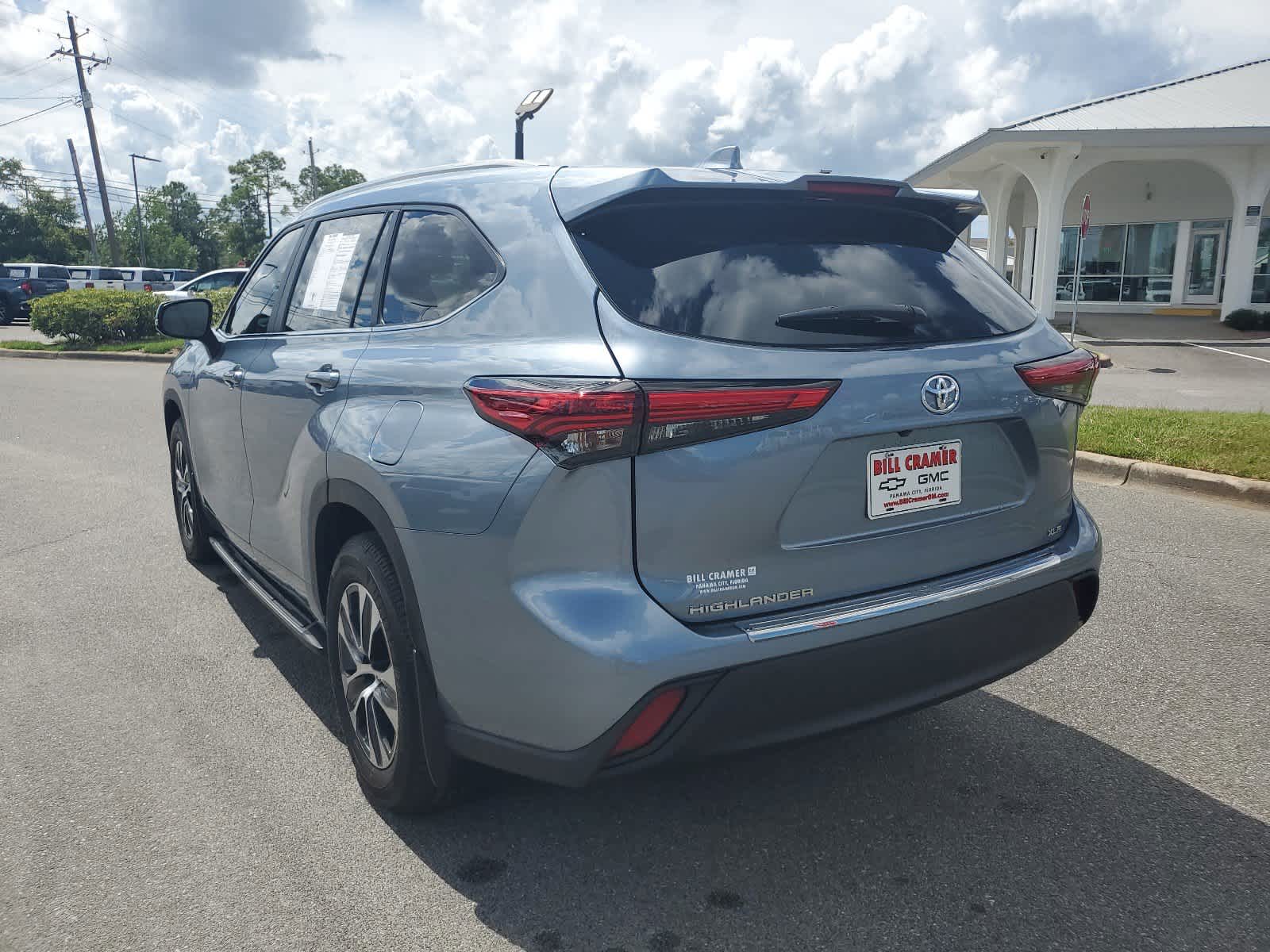 2023 Toyota Highlander XLE 3