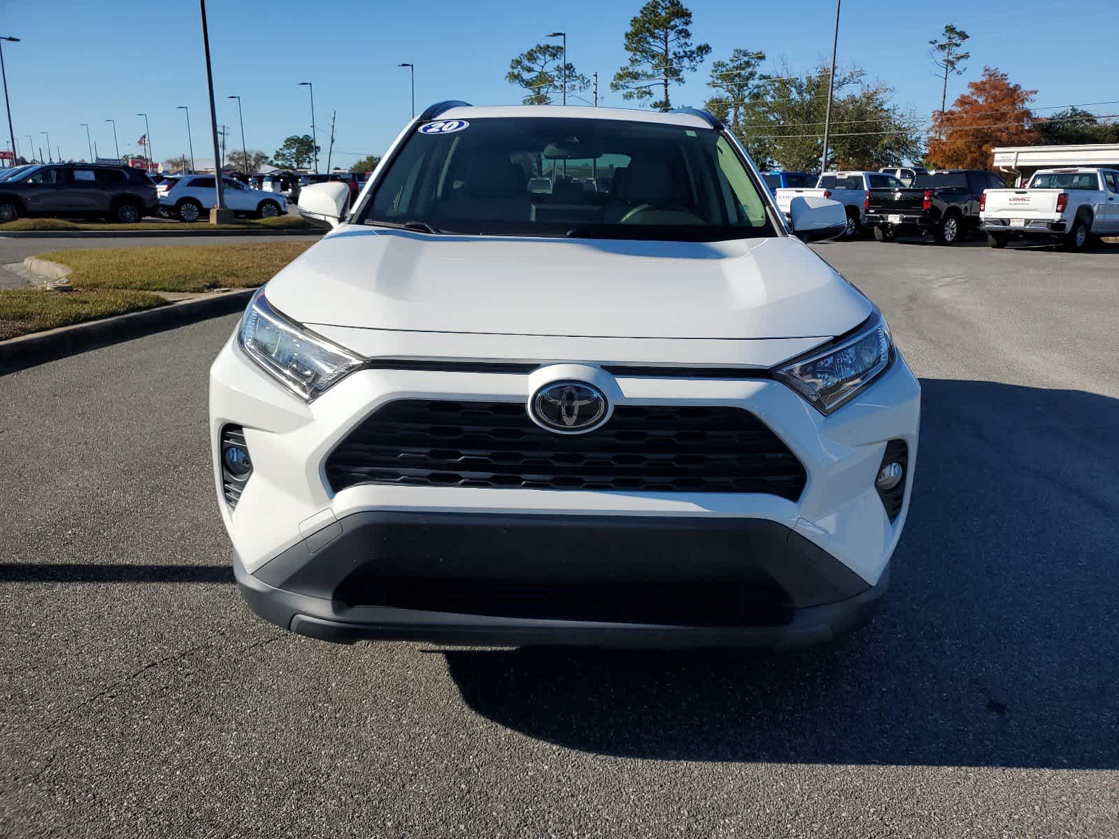 2020 Toyota RAV4 XLE Premium 9