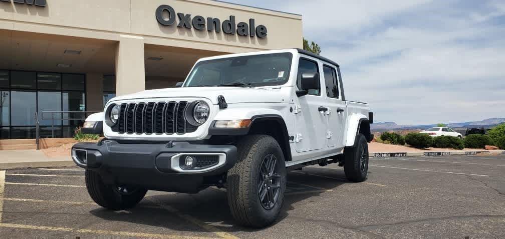 2024 Jeep Gladiator Sport S 