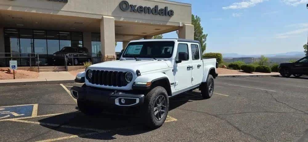 2024 Jeep Gladiator Sport S 