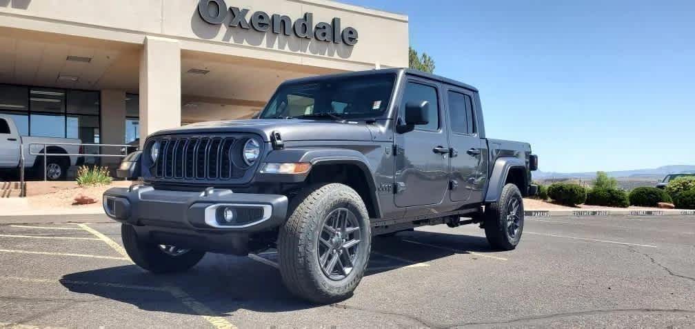 2024 Jeep Gladiator Sport S 