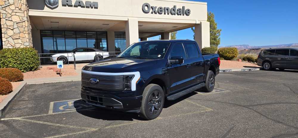 2023 Ford F-150 Lightning LARIAT 