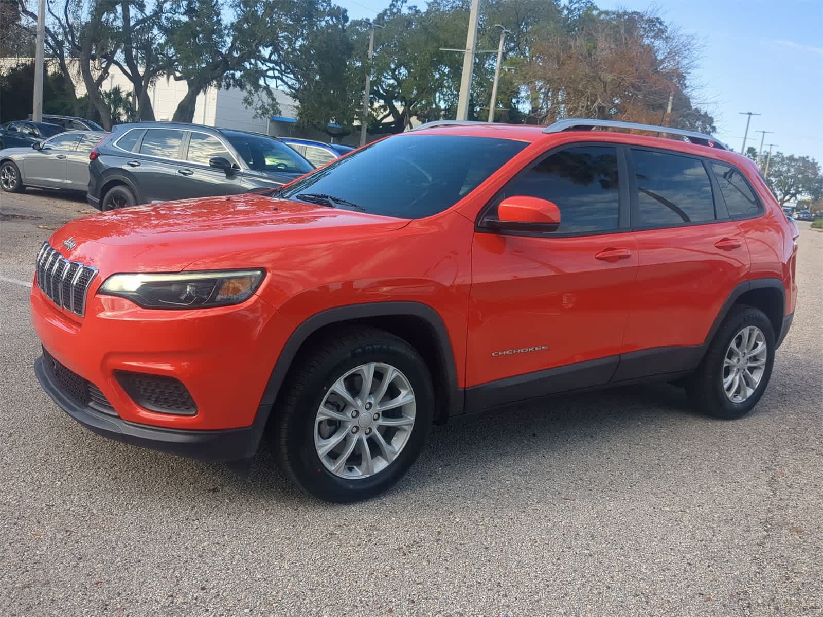 Used 2021 Jeep Cherokee Latitude with VIN 1C4PJLCB3MD150984 for sale in Tampa, FL