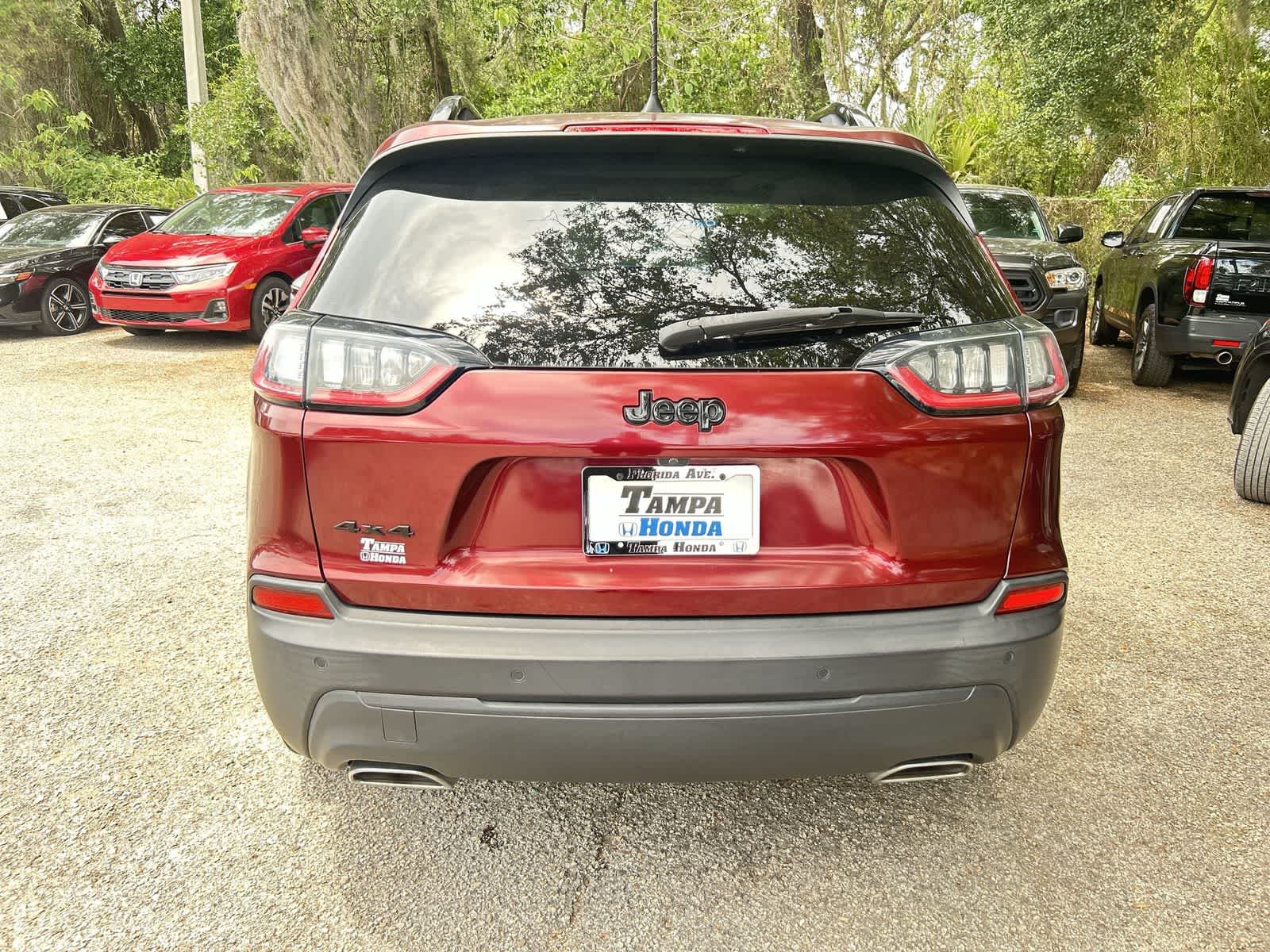 View vehicle photo 7