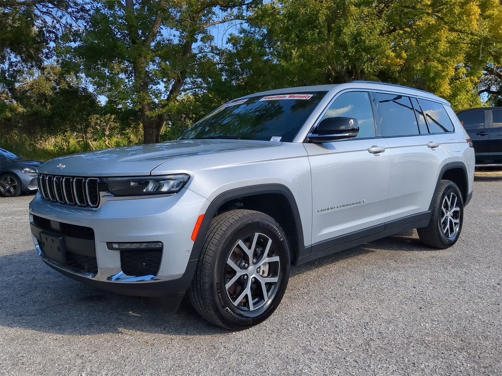 2024 Jeep Grand Cherokee Limited photo 2