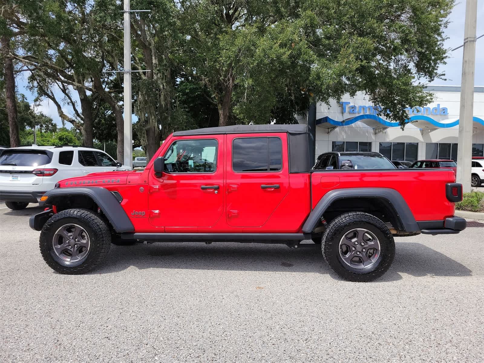 Used 2021 Jeep Gladiator Rubicon with VIN 1C6JJTBG2ML607543 for sale in Tampa, FL