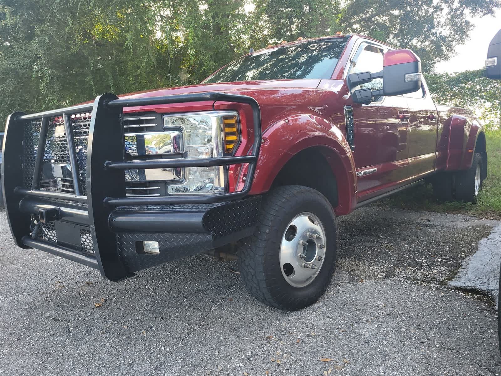 Used 2019 Ford F-350 Super Duty Lariat with VIN 1FT8W3DT3KEF93365 for sale in Tampa, FL