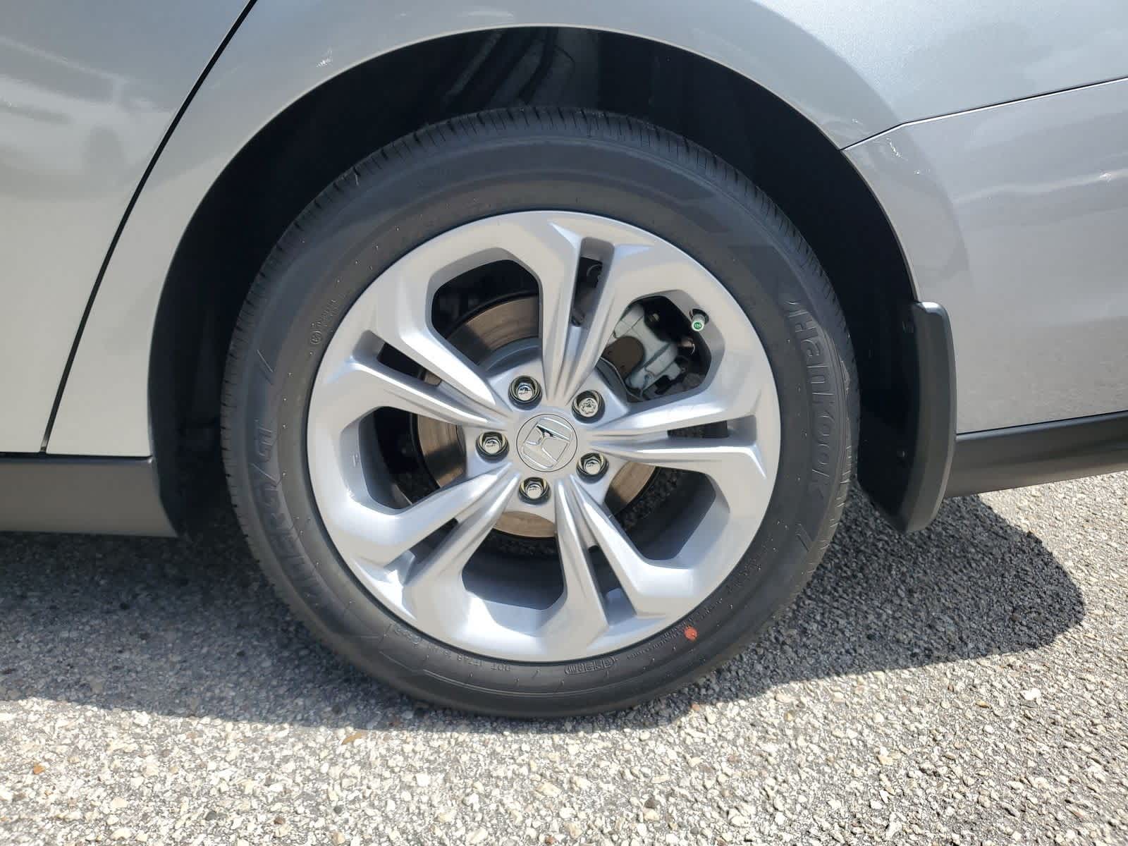 2024 Honda Accord LX photo 4