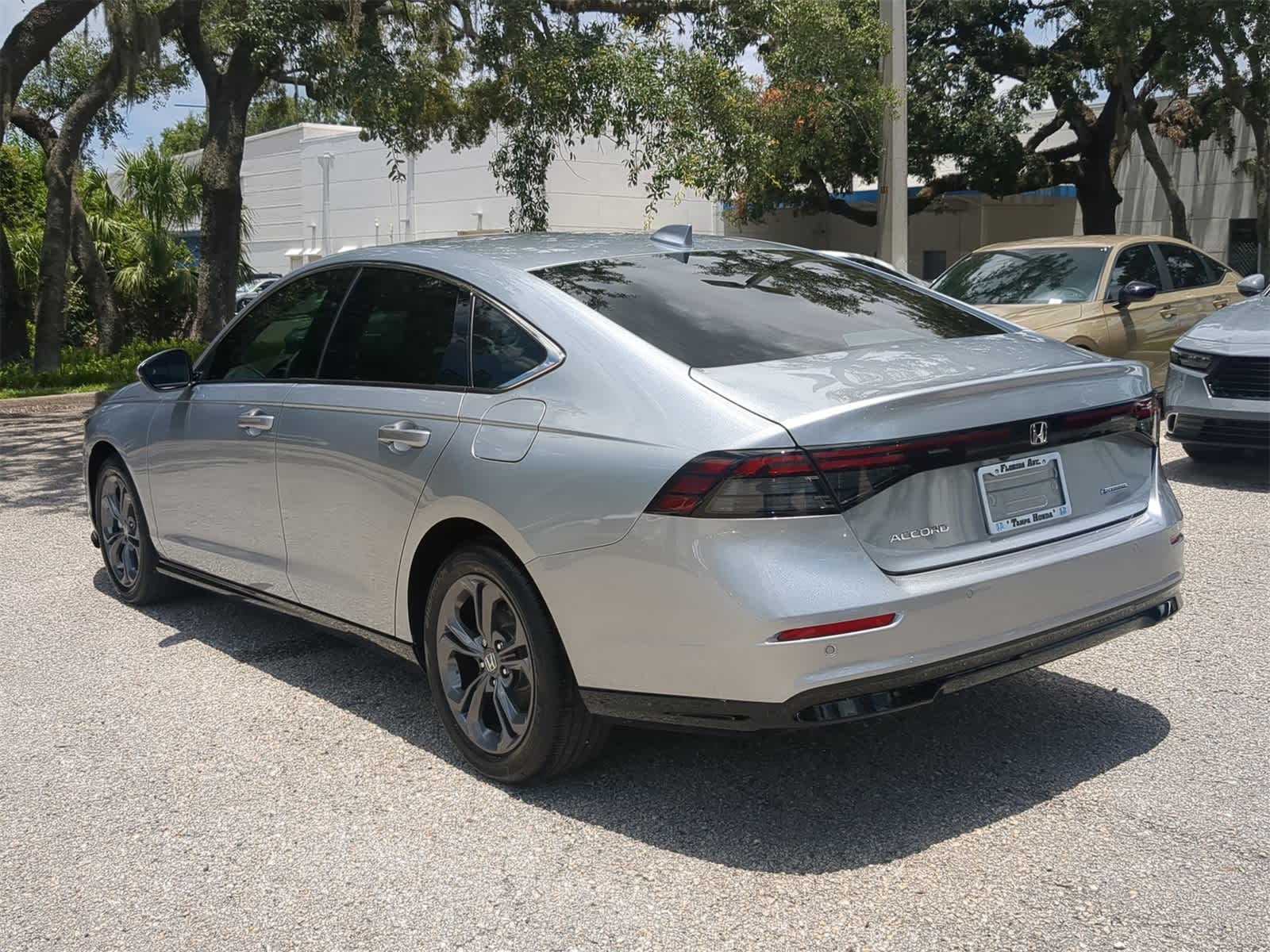 2025 Honda Accord Hybrid EX-L photo 3