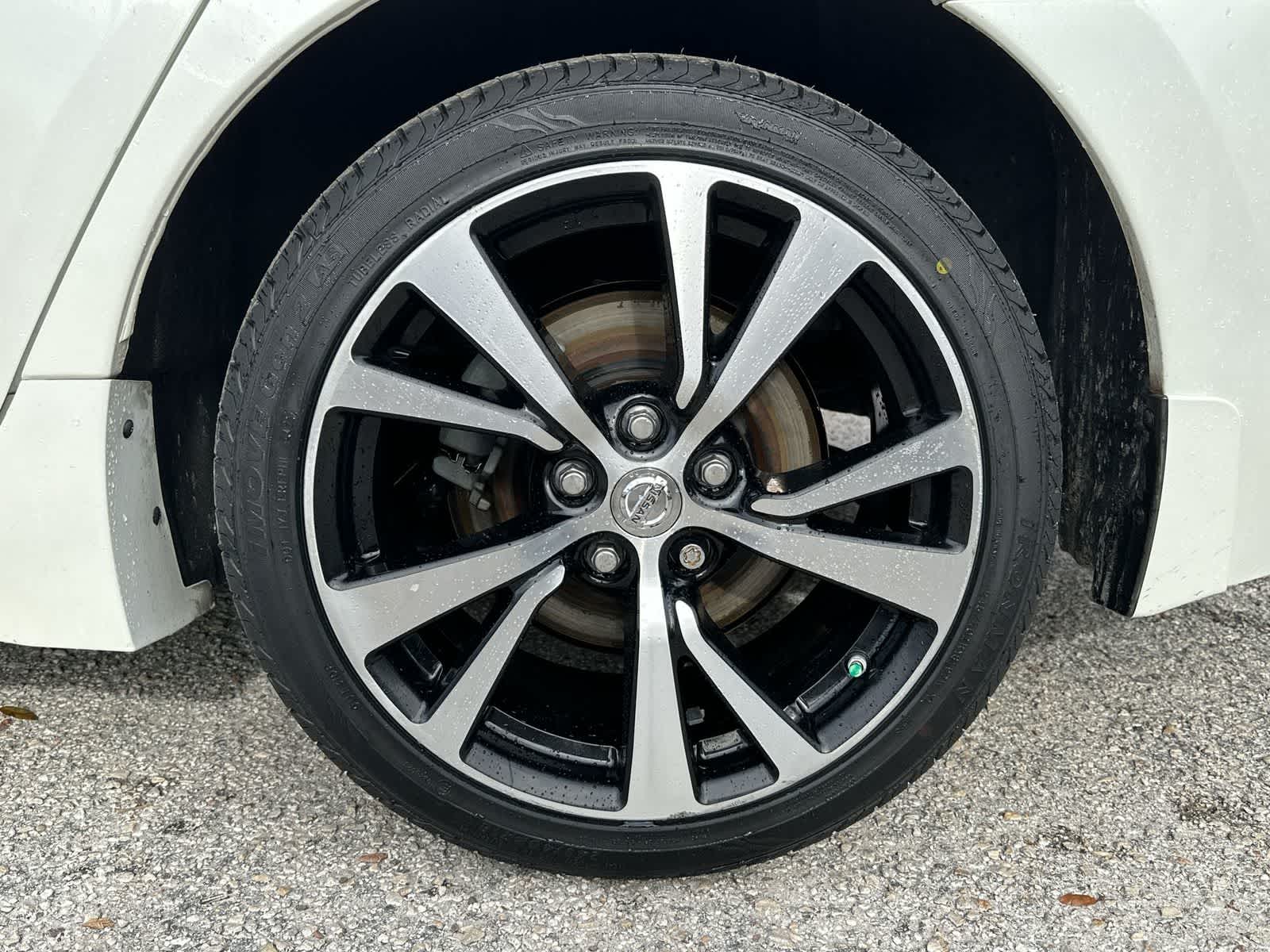 Used Pearl White 2018 Nissan Maxima SV for Sale in Tampa, FL